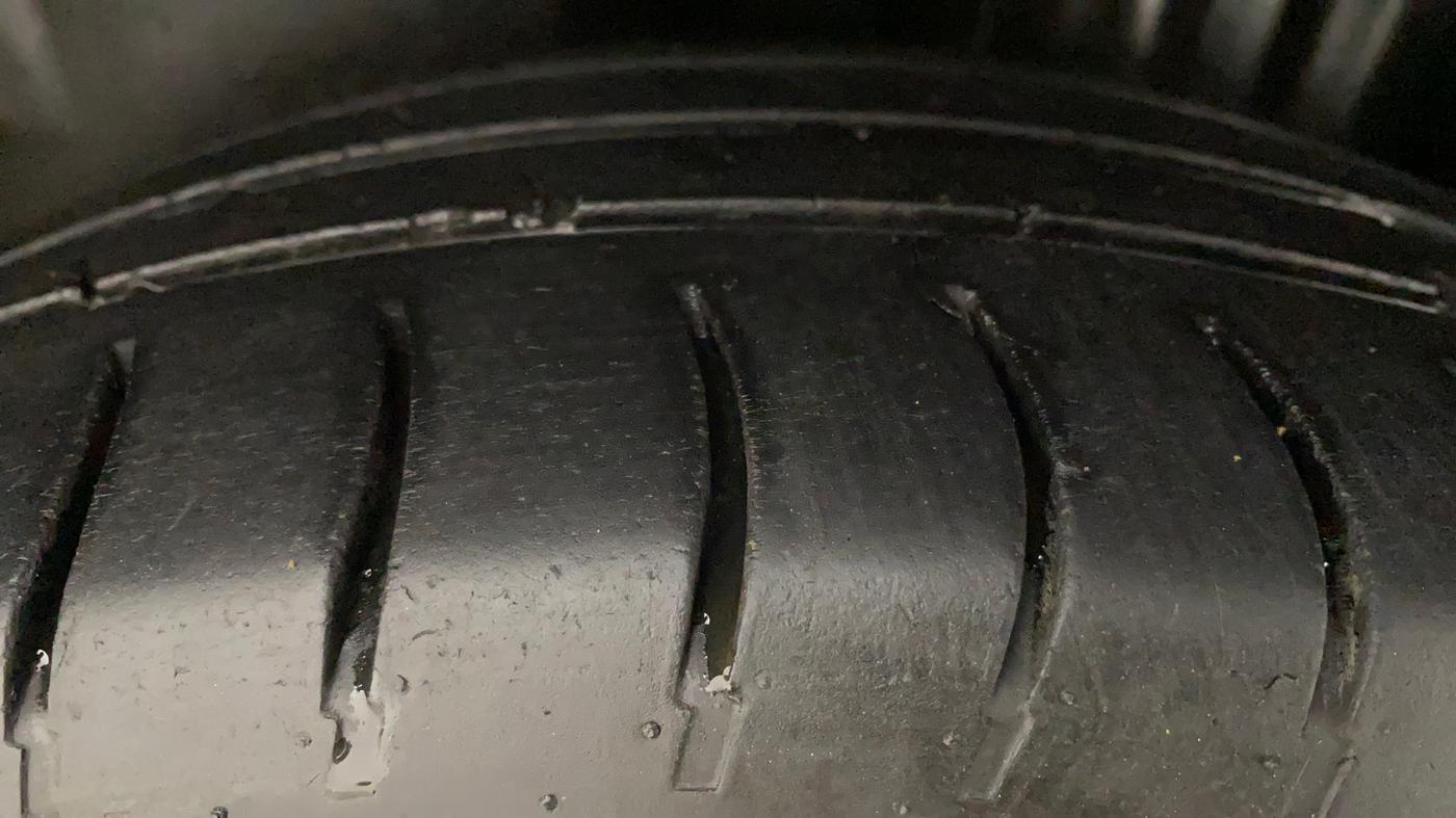2017 Skoda Rapid STYLE 1.5 TDI AT, Diesel, Automatic, 1,15,463 km, Left Rear Tyre Tread
