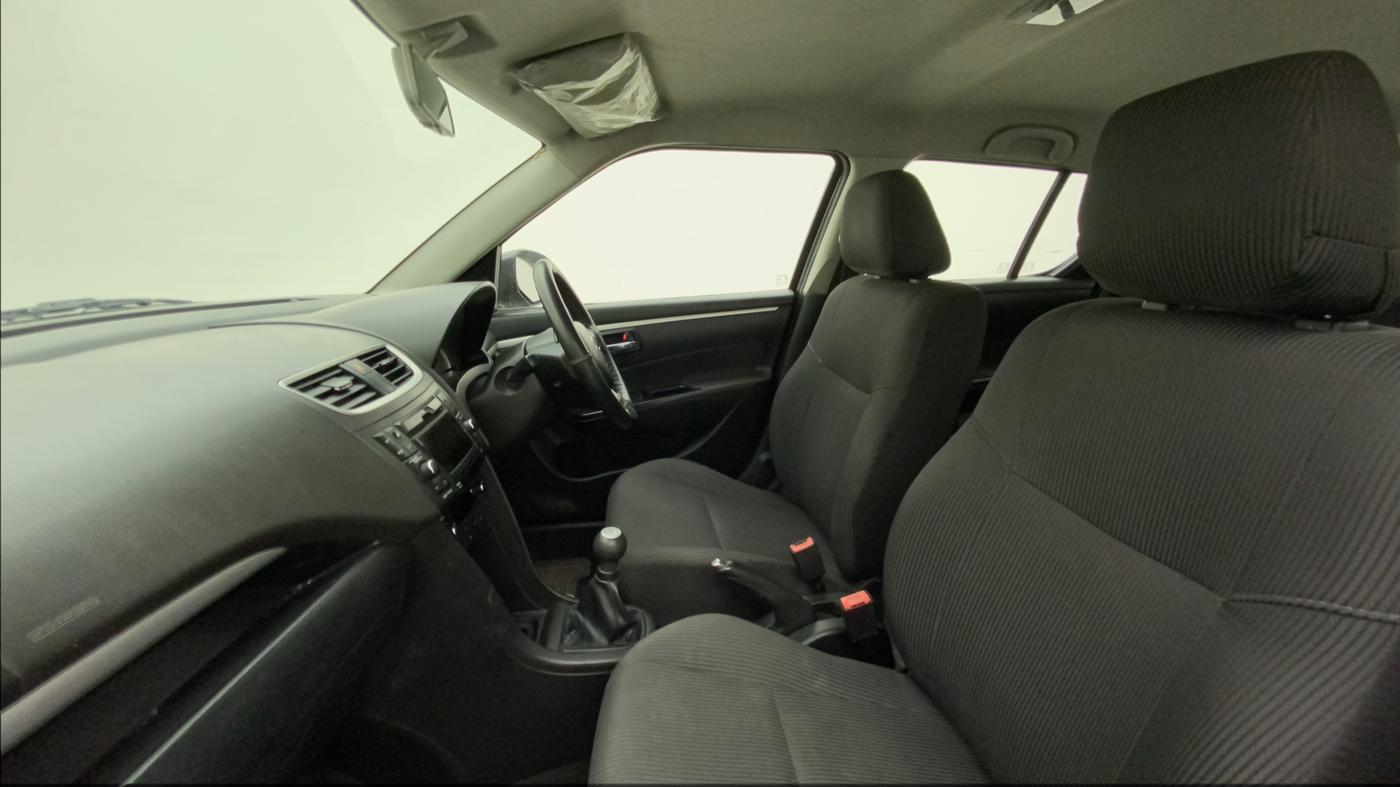 2014 Maruti Swift ZXI, Petrol, Manual, 54,596 km, Right Side Front Door Cabin