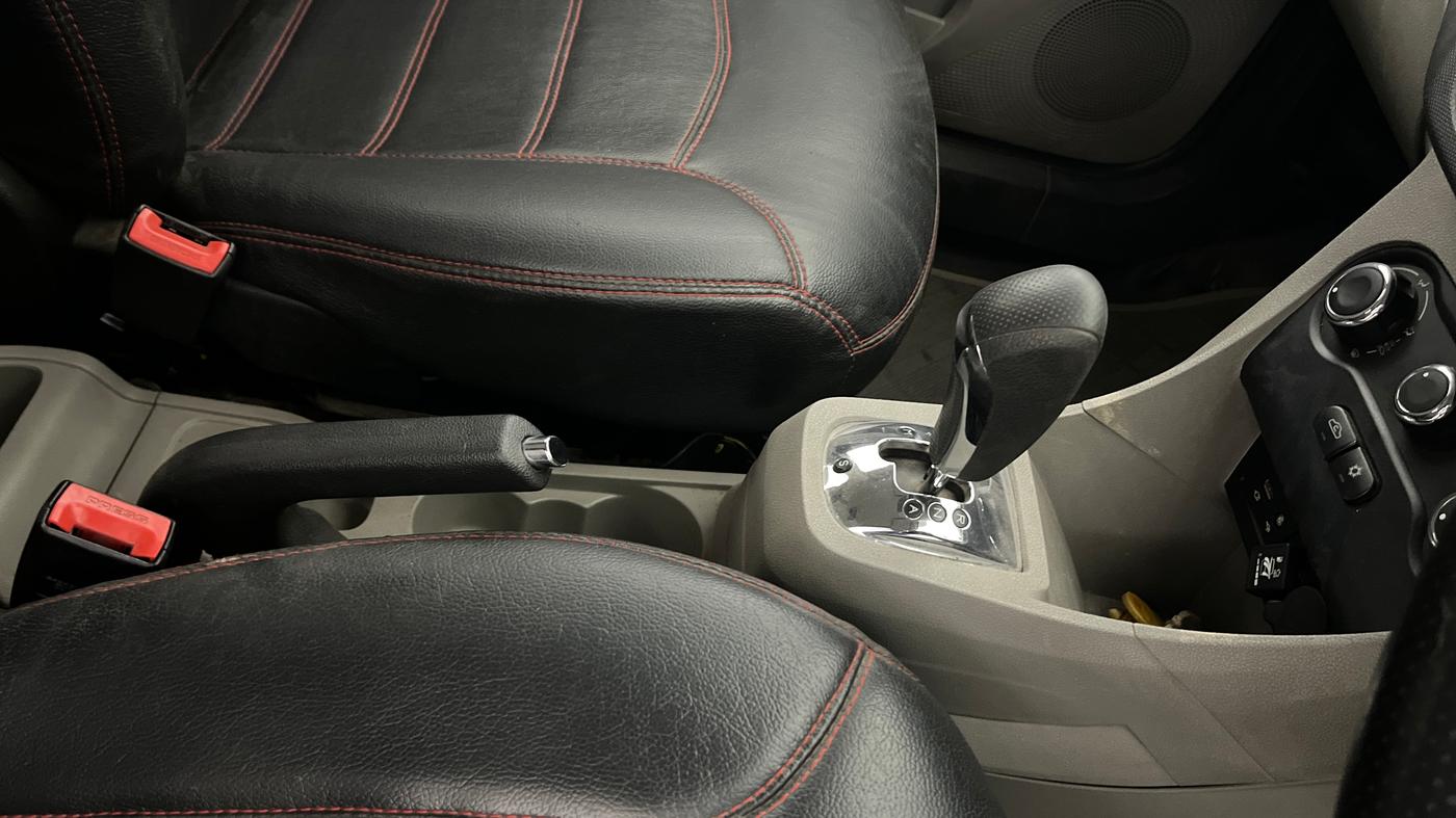 2017 Tata Tiago XZA PETROL, CNG, Automatic, 64,208 km, Gear Lever
