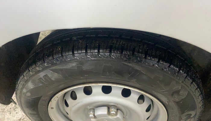 2020 Hyundai NEW SANTRO MAGNA, Petrol, Manual, 41,202 km, Left Front Tyre Tread