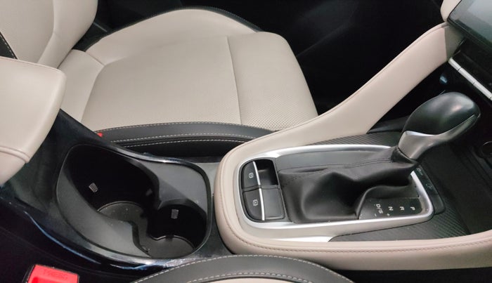 2022 MG ASTOR SHARP 1.5 CVT, Petrol, Automatic, 37,672 km, Gear Lever