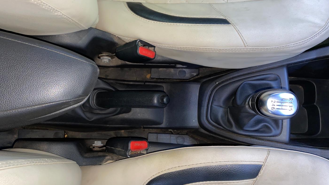 2019 Renault Captur RXL DIESEL, Diesel, Manual, 84,498 km, Gear Lever