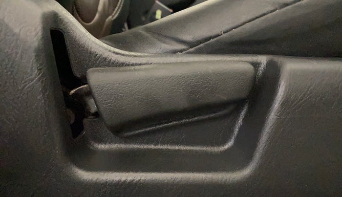 2020 Maruti Alto LXI, Petrol, Manual, 36,707 km, Driver Side Adjustment Panel