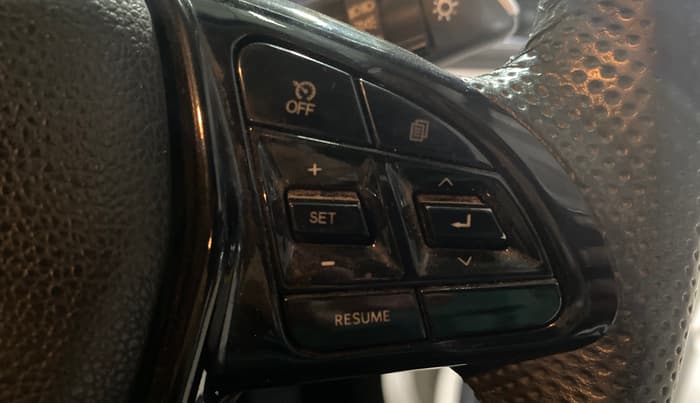 2024 Mahindra XUV 3XO AX5 1.2 L TCMPFI AT, Petrol, Automatic, 31,685 km, Adaptive Cruise Control