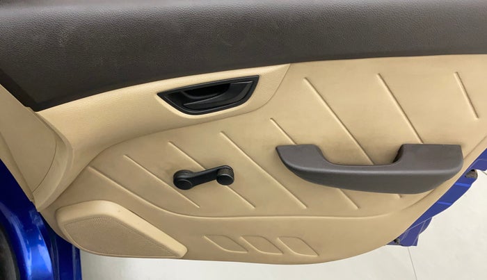 2012 Hyundai Eon D-LITE+, Petrol, Manual, 43,507 km, Driver Side Door Panels Control