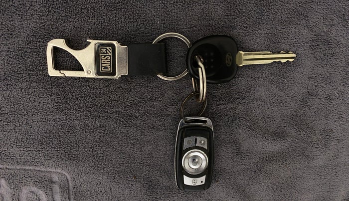 2012 Hyundai Eon D-LITE+, Petrol, Manual, 43,507 km, Key Close Up