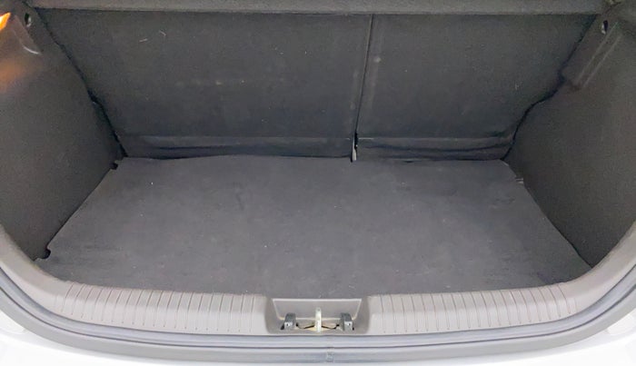 2012 Hyundai i20 ASTA 1.2, Petrol, Manual, 78,576 km, Boot Inside