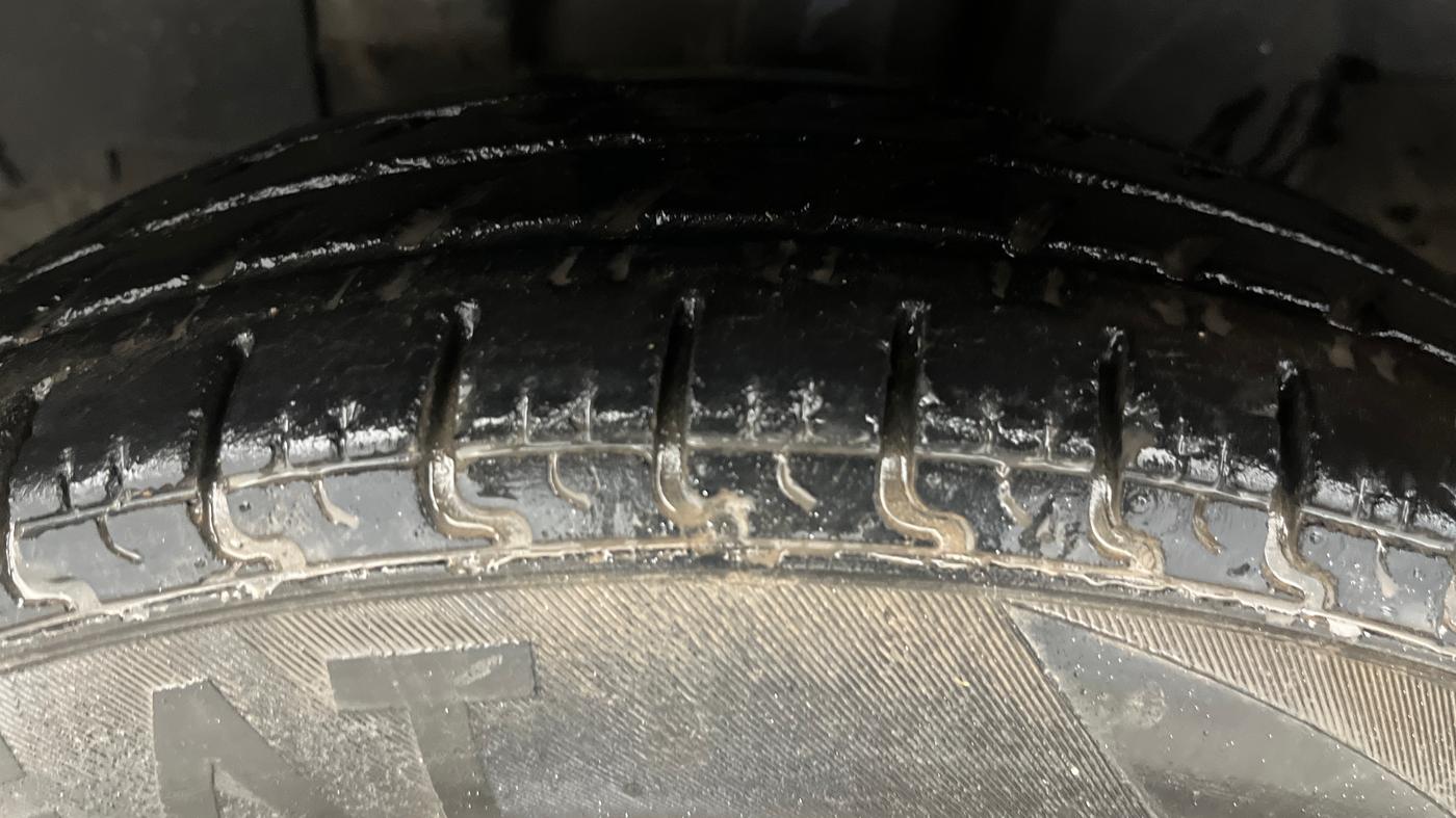 2017 Datsun Redi Go T (O), Petrol, Manual, 42,708 km, Left Front Tyre Tread
