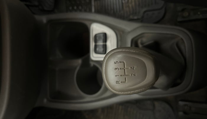 2017 Datsun Redi Go T (O), Petrol, Manual, 42,661 km, Gear Lever