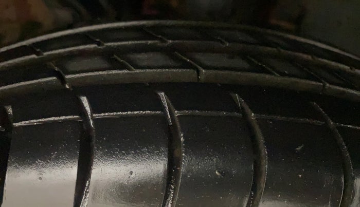 2016 Renault Kwid RXT 0.8, Petrol, Manual, 88,138 km, Right Front Tyre Tread