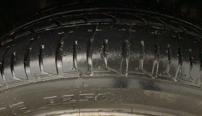 2022 Tata Tiago XM CNG, CNG, Manual, 19,173 km, Right Front Tyre Tread