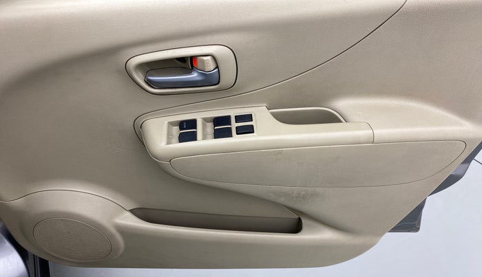 2013 Maruti A Star VXI (ABS) AT, Petrol, Automatic, 41,301 km, Driver Side Door Panels Control