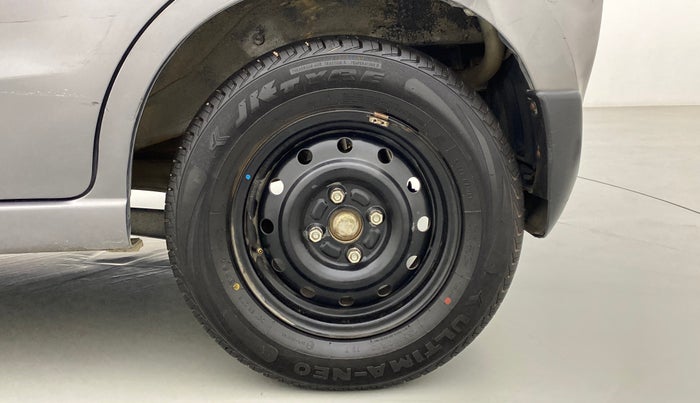 2013 Maruti A Star VXI (ABS) AT, Petrol, Automatic, 41,301 km, Left Rear Wheel