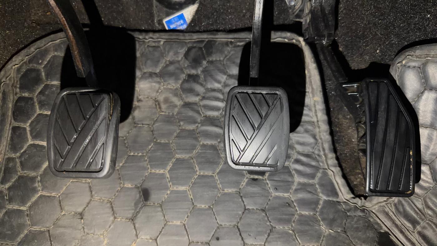 2022 Maruti Baleno DELTA PETROL 1.2, Petrol, Manual, 55,063 km, Pedals