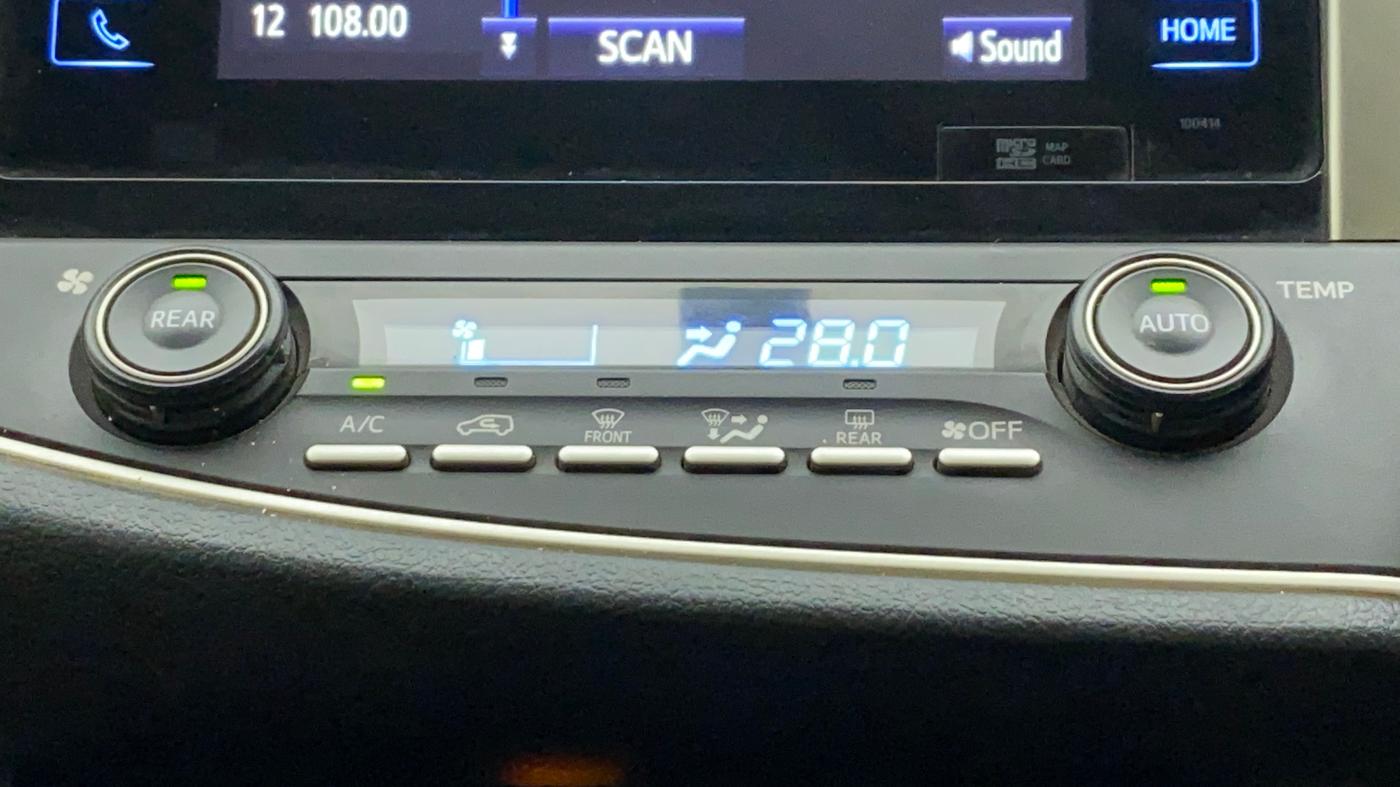 2019 Toyota Innova Crysta 2.8 ZX AT 7 STR, Diesel, Automatic, 90,337 km, Automatic Climate Control