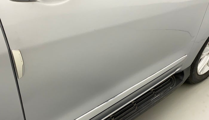 2019 Toyota Innova Crysta 2.8 ZX AT 7 STR, Diesel, Automatic, 90,337 km, Driver-side door - Slightly dented