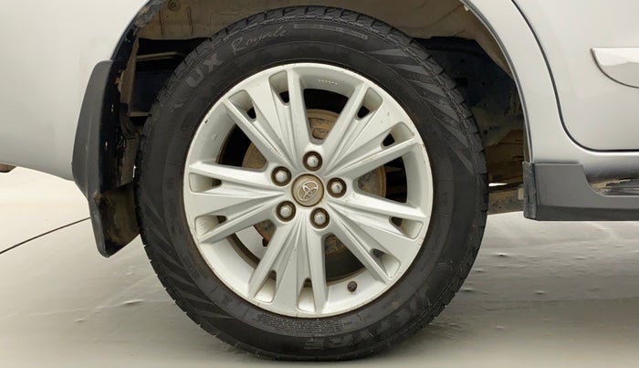 2019 Toyota Innova Crysta 2.8 ZX AT 7 STR, Diesel, Automatic, 90,337 km, Right Rear Wheel