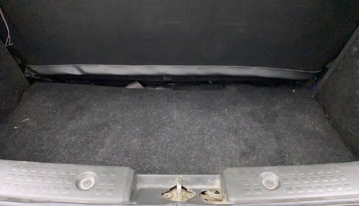 2011 Maruti Swift VDI, Diesel, Manual, 1,19,638 km, Boot Inside