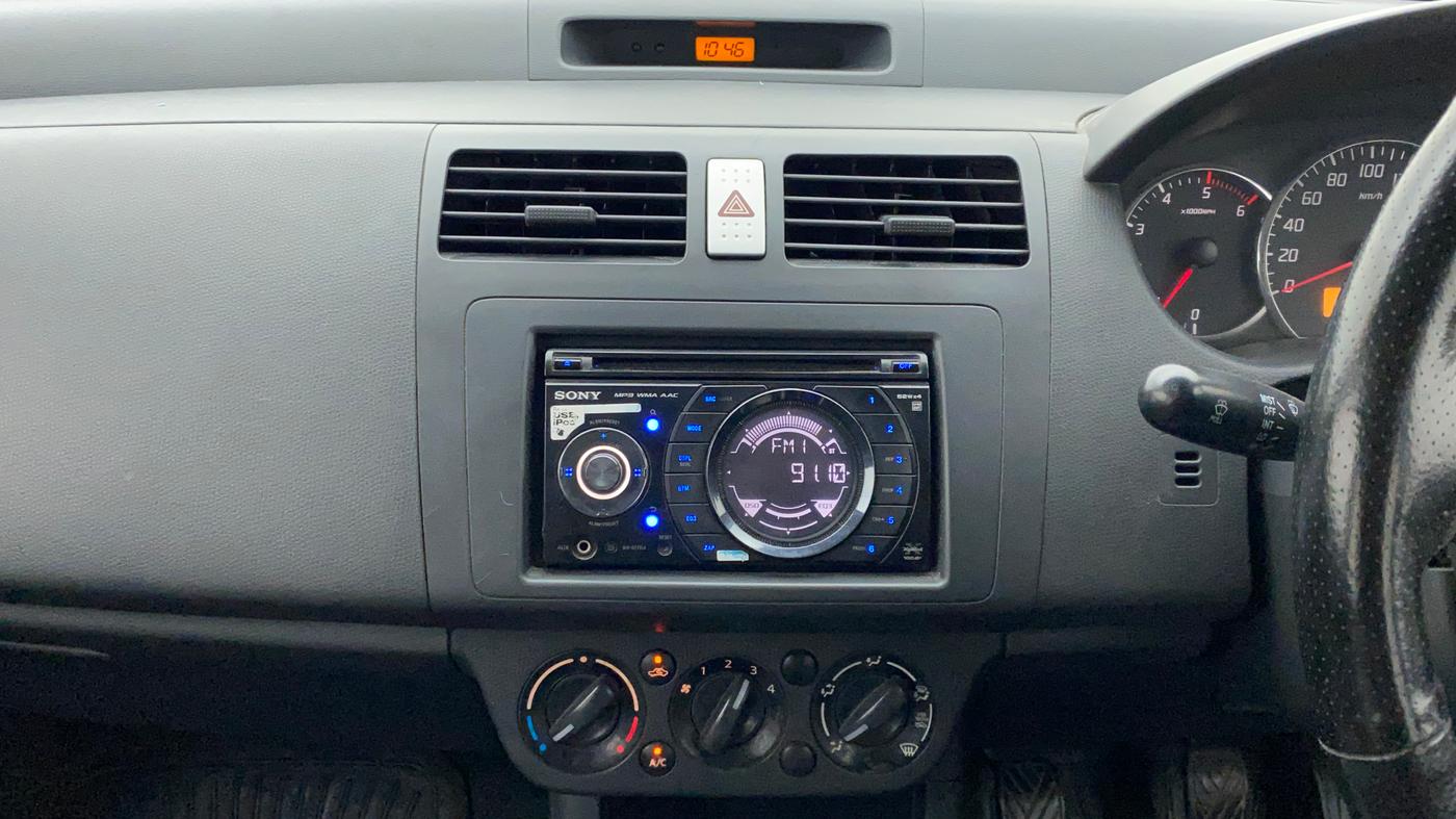 2011 Maruti Swift VDI, Diesel, Manual, 1,19,638 km, Air Conditioner