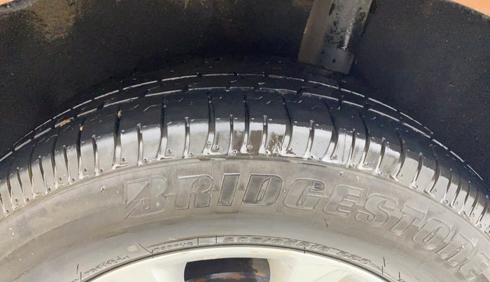 2018 Ford Ecosport TITANIUM 1.5L PETROL, Petrol, Manual, 1,44,348 km, Left Rear Tyre Tread