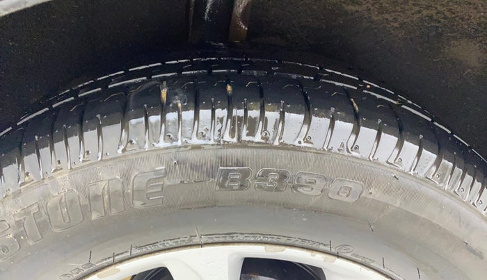 2018 Ford Ecosport TITANIUM 1.5L PETROL, Petrol, Manual, 1,44,348 km, Right Rear Tyre Tread