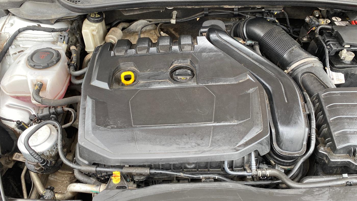 2023 Skoda SLAVIA STYLE 1.5L TSI DSG, Petrol, Automatic, 77,057 km, Engine View