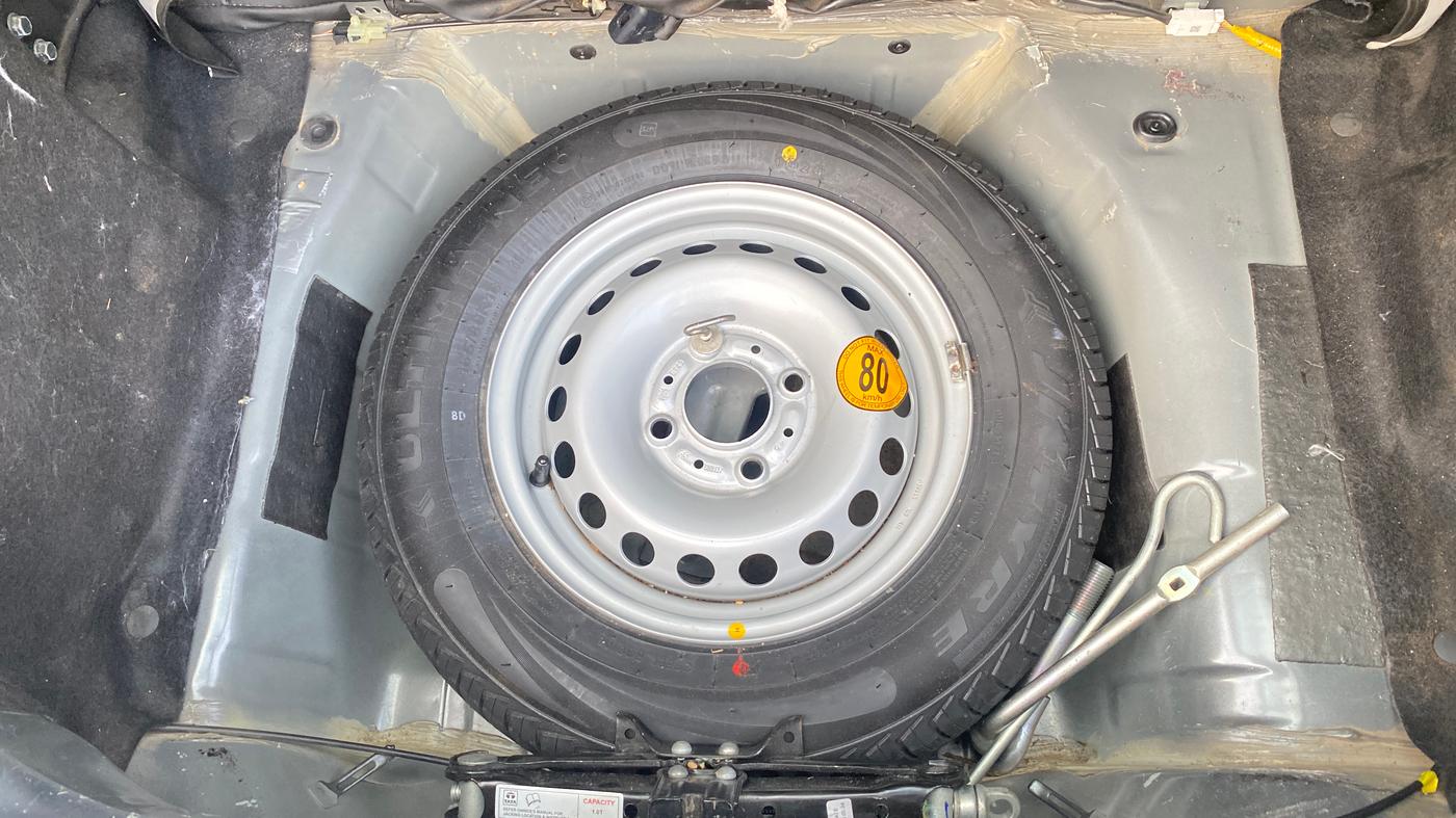 2024 Tata Tiago XM PETROL, Petrol, Manual, 24,149 km, Spare Tyre