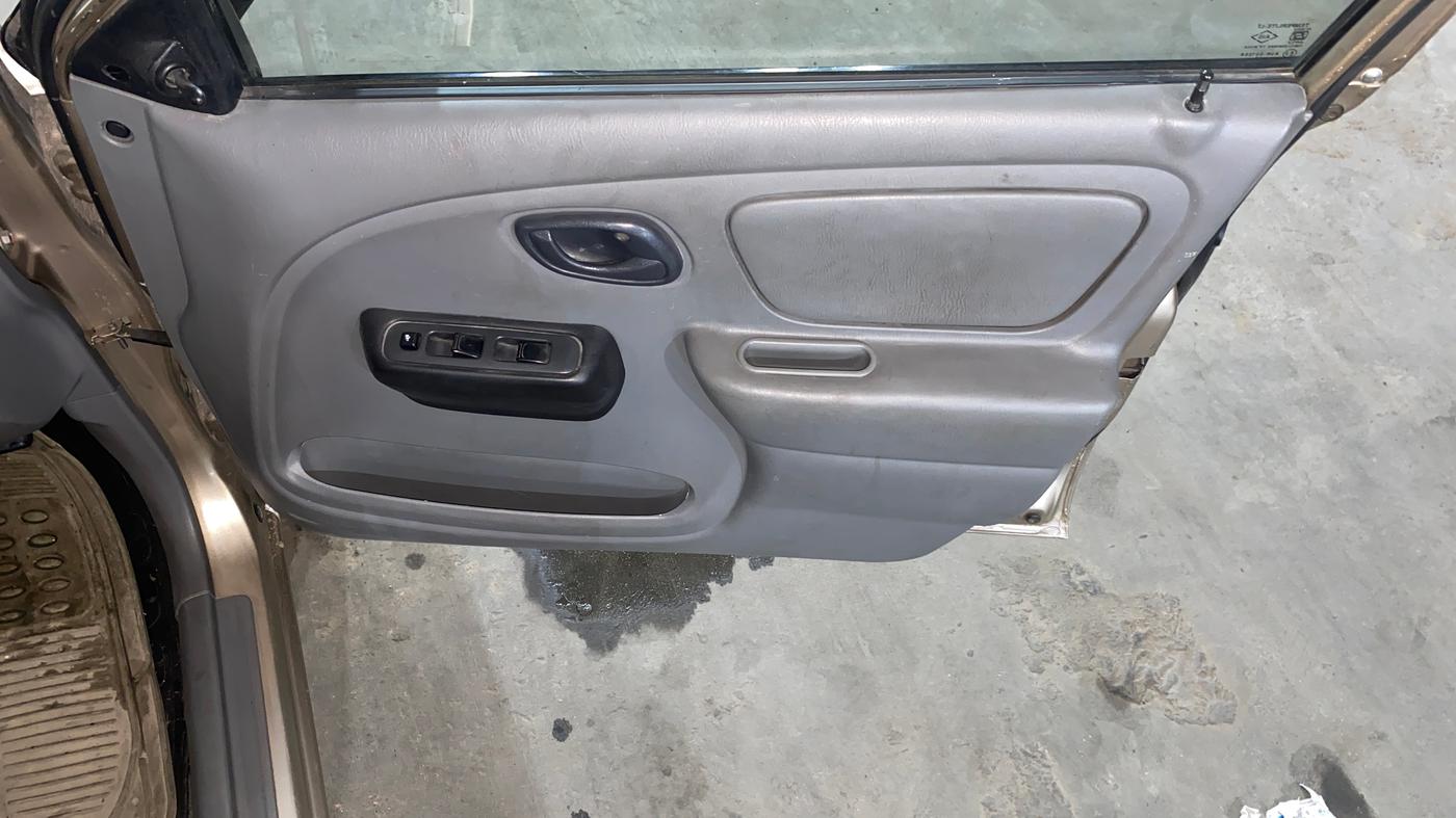 2013 Maruti Alto K10 LXI, Petrol, Manual, 66,801 km, Driver Side Door Panels Control