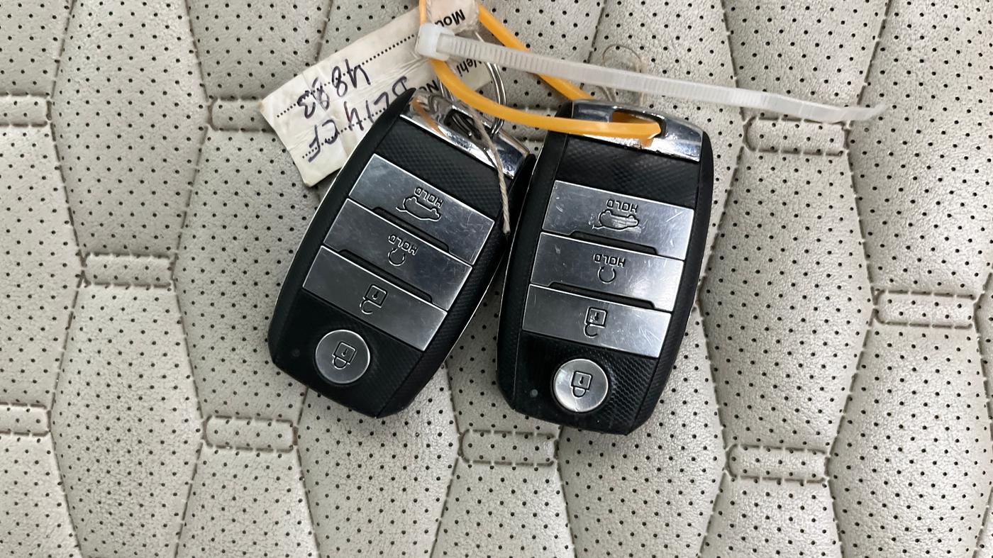 2021 KIA SELTOS HTX IVT 1.5 PETROL, Petrol, Automatic, 70,524 km, Key Close Up