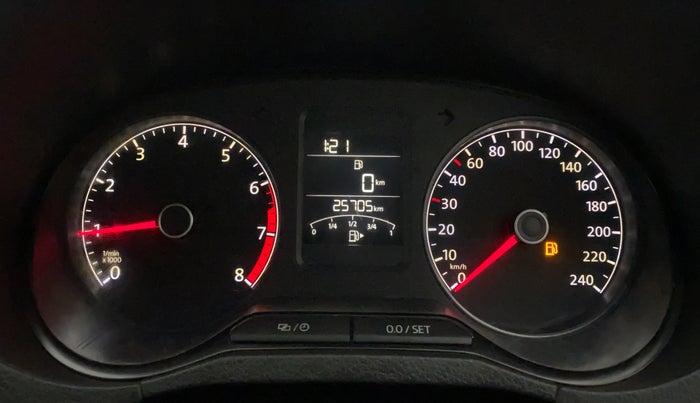 2014 Volkswagen Polo COMFORTLINE 1.2L, Petrol, Manual, 25,705 km, Odometer Image
