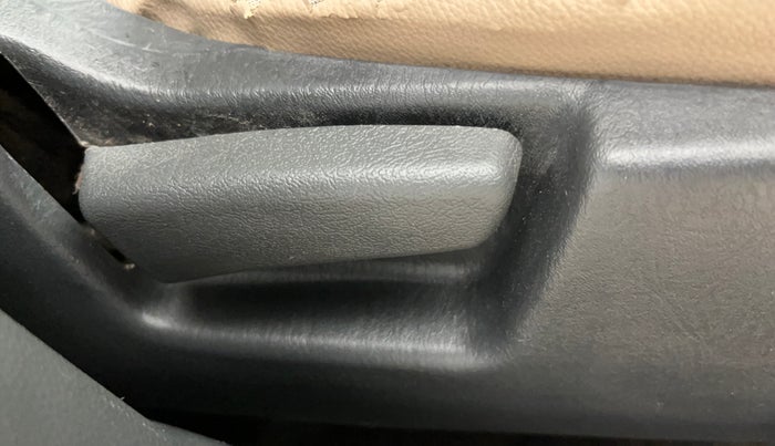 2015 Maruti Alto K10 LXI CNG, CNG, Manual, 50,747 km, Driver Side Adjustment Panel