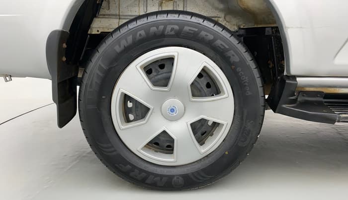 2016 Mahindra Scorpio S6 PLUS, Diesel, Manual, 47,160 km, Right Rear Wheel