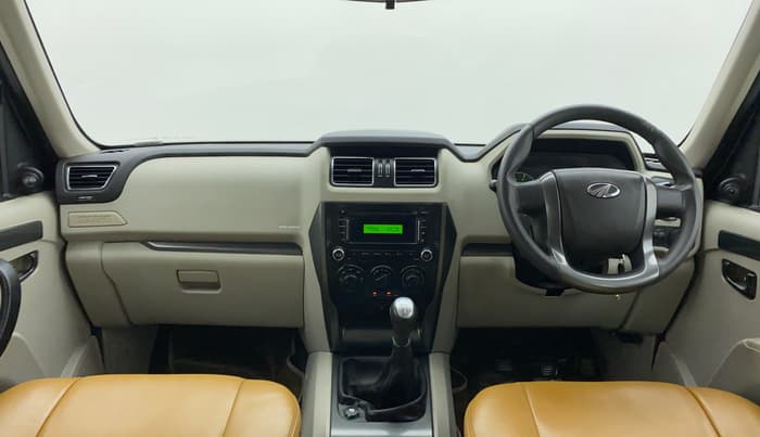 2016 Mahindra Scorpio S6 PLUS, Diesel, Manual, 47,160 km, Dashboard