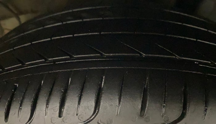 2022 Hyundai NEW I20 SPORTZ 1.5 MT, Diesel, Manual, 66,745 km, Left Rear Tyre Tread