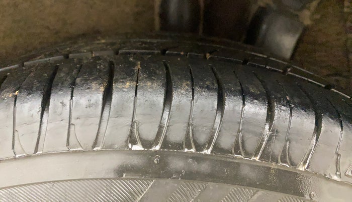 2015 Hyundai Grand i10 ASTA AT 1.2 KAPPA VTVT, Petrol, Automatic, 72,126 km, Left Rear Tyre Tread