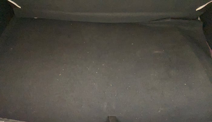 2015 Hyundai Grand i10 ASTA AT 1.2 KAPPA VTVT, Petrol, Automatic, 72,126 km, Boot Inside