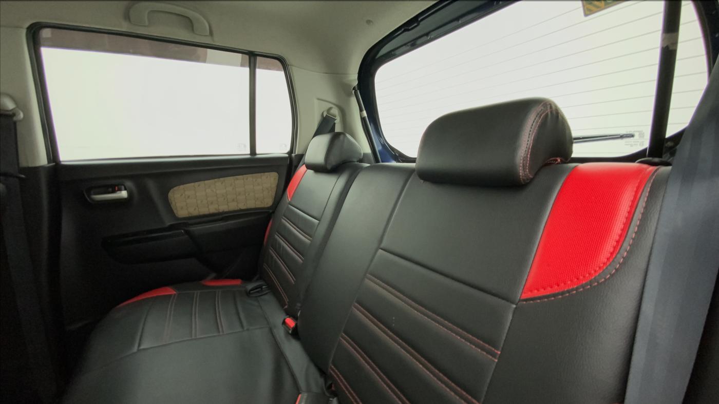 2017 Maruti Wagon R 1.0 VXI+ (O) MT, Petrol, Manual, 42,803 km, Right Side Rear Door Cabin