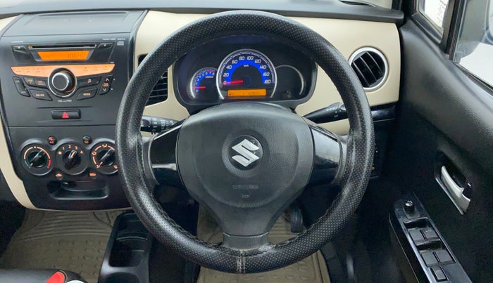 2017 Maruti Wagon R 1.0 VXI+ (O) MT, Petrol, Manual, 42,803 km, Steering Wheel Close Up