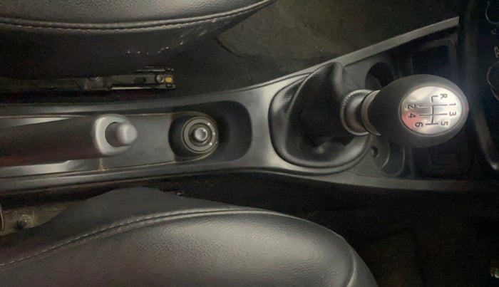 2015 Renault Duster 85 PS RXL DIESEL, Diesel, Manual, 98,396 km, Gear Lever