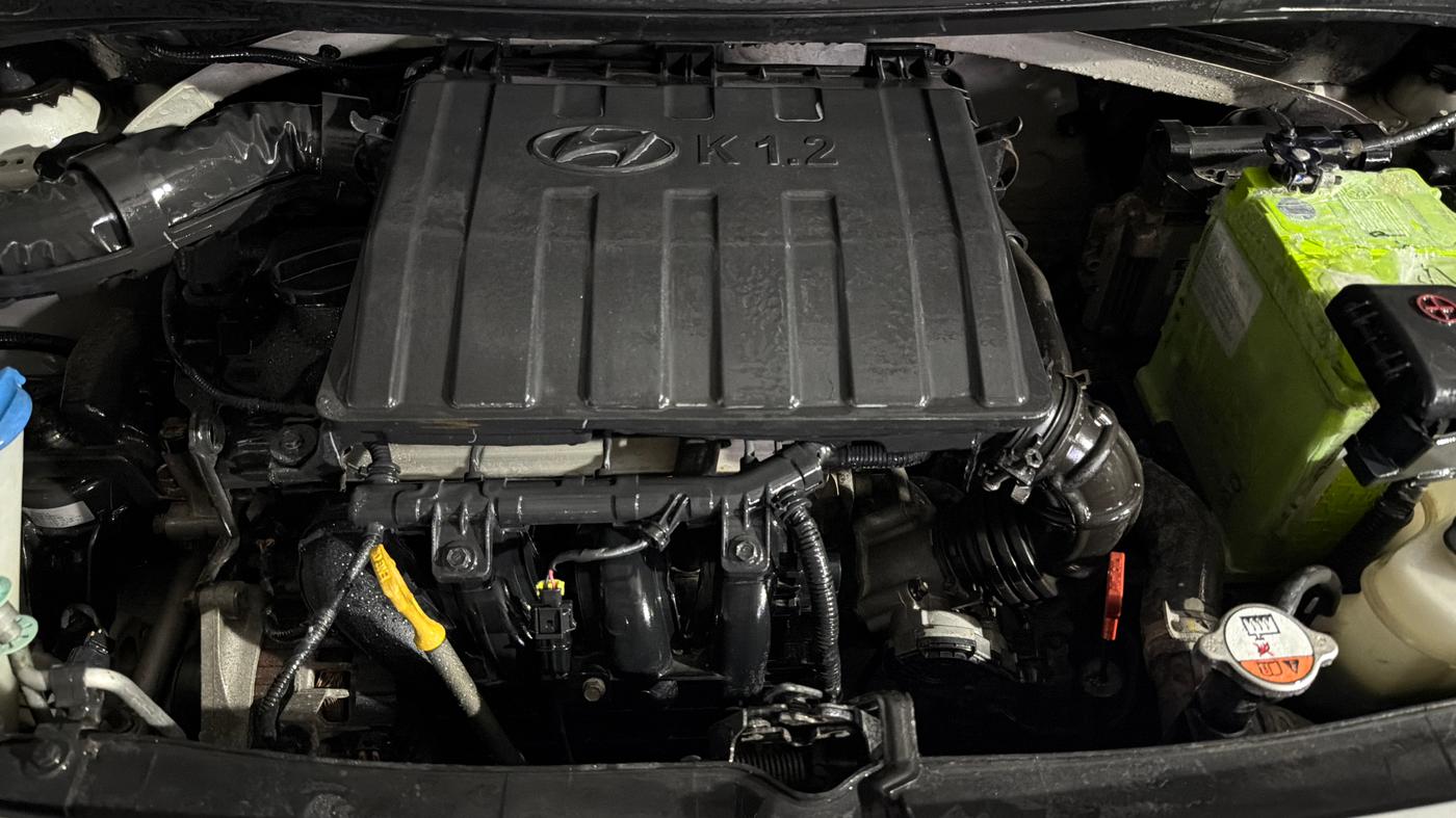 2016 Hyundai Grand i10 ASTA AT 1.2 KAPPA VTVT, Petrol, Automatic, 65,031 km, Engine View