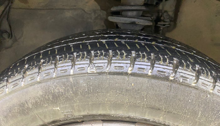2017 Maruti Alto K10 VXI, Petrol, Manual, 32,049 km, Left Front Tyre Tread