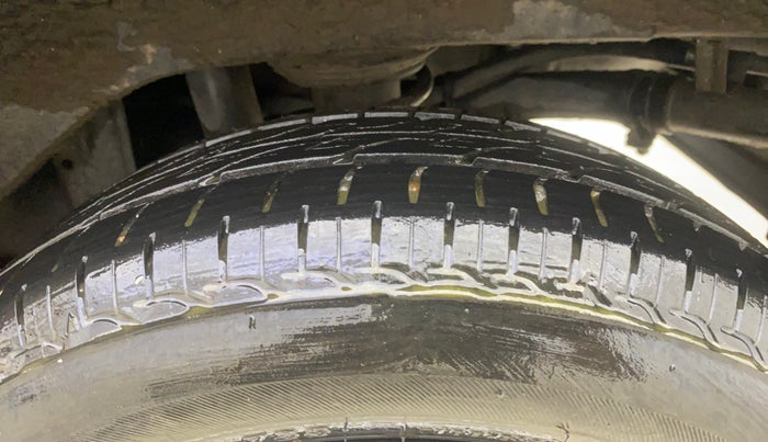 2017 Maruti Alto K10 VXI, Petrol, Manual, 32,049 km, Left Rear Tyre Tread