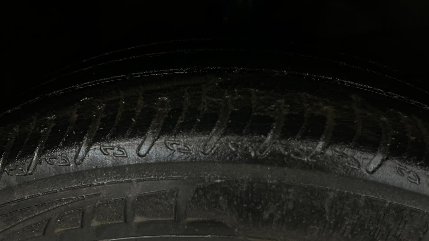 2022 Maruti XL6 ALPHA AT, Petrol, Automatic, 62,732 km, Right Front Tyre Tread