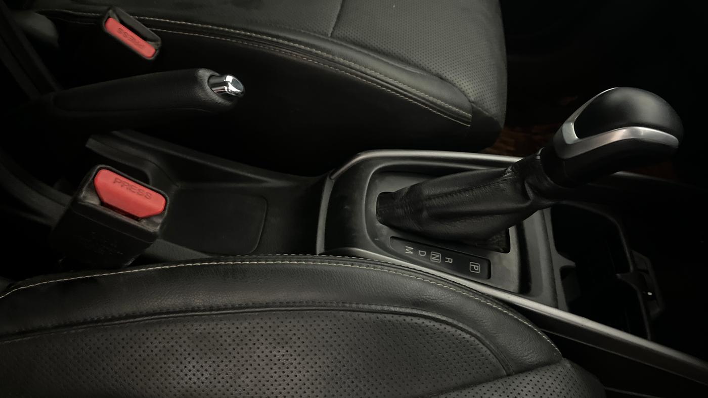 2022 Maruti XL6 ALPHA AT, Petrol, Automatic, 62,732 km, Gear Lever