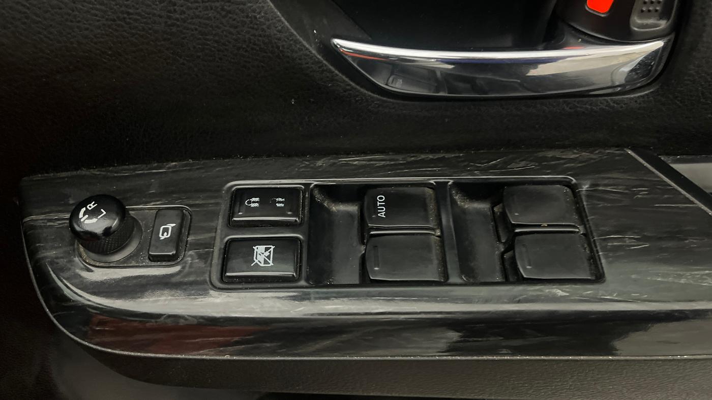 2022 Maruti XL6 ALPHA AT, Petrol, Automatic, 62,732 km, Driver Side Door Panels Control