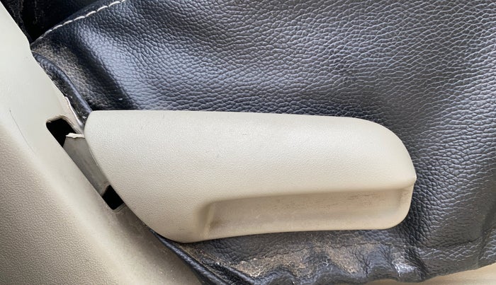 2017 Maruti Celerio VXI, Petrol, Manual, 65,551 km, Driver Side Adjustment Panel