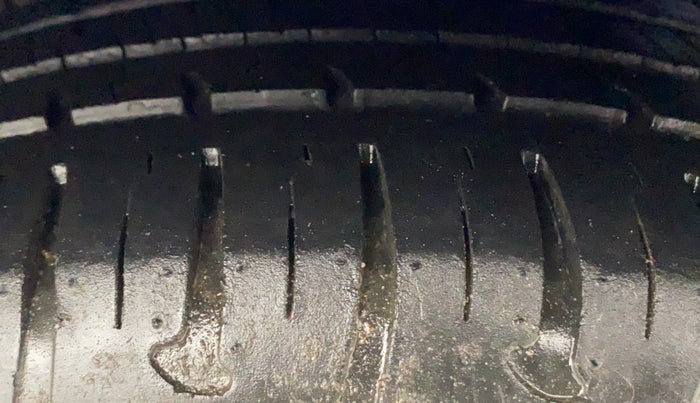 2017 Hyundai Xcent SX 1.2, Petrol, Manual, 90,336 km, Left Rear Tyre Tread