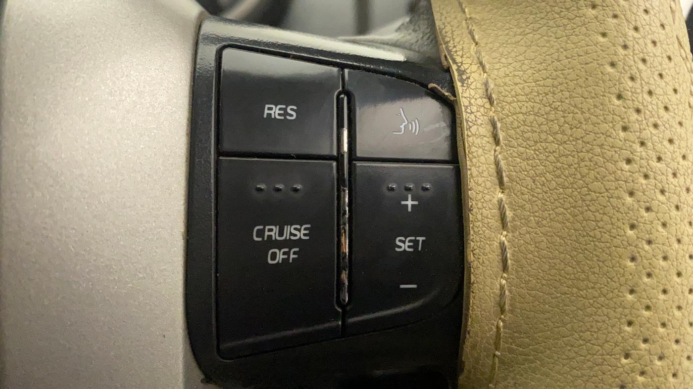 2017 Mahindra XUV500 W10 AT, Diesel, Automatic, 85,889 km, Adaptive Cruise Control