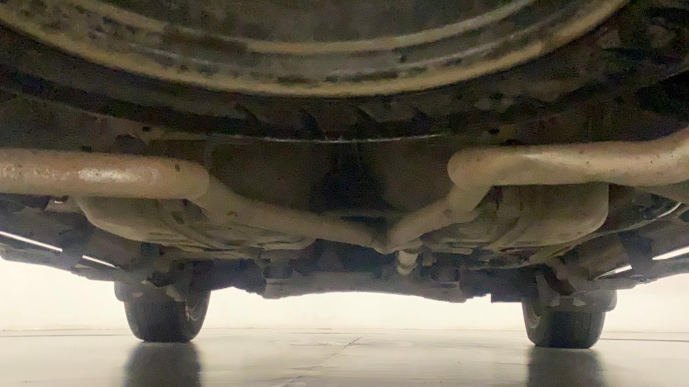 2017 Mahindra XUV500 W10 AT, Diesel, Automatic, 85,889 km, Rear Underbody