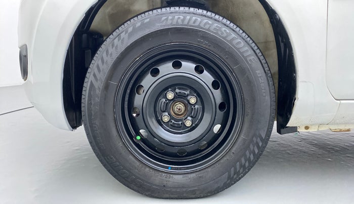 2012 Maruti Ritz VDI, Diesel, Manual, 74,091 km, Left Front Wheel